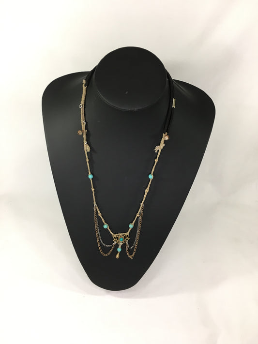 Cosmetic Jewelry  - Beaded Pendant Necklace